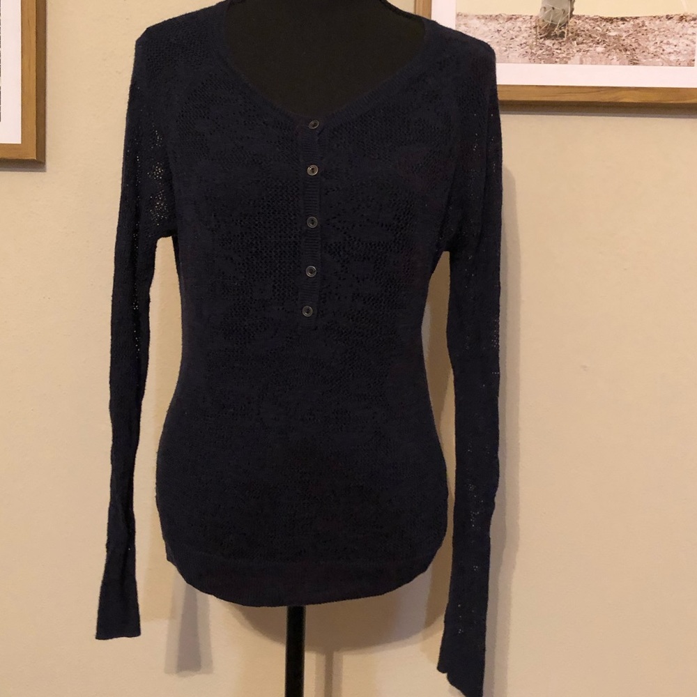 ⭐️ 5/25 Aeropostale Open Knit Sweater